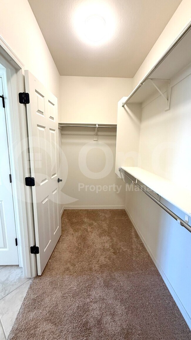 Building Photo - 5655 N 88th Ln