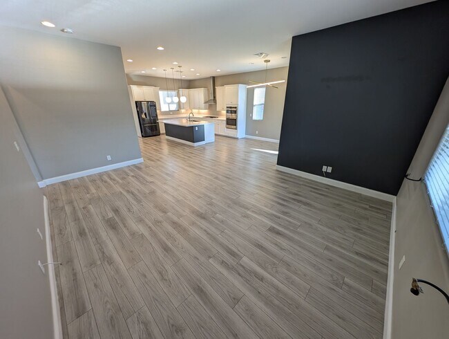 Building Photo - 4535 Herbert River Ave