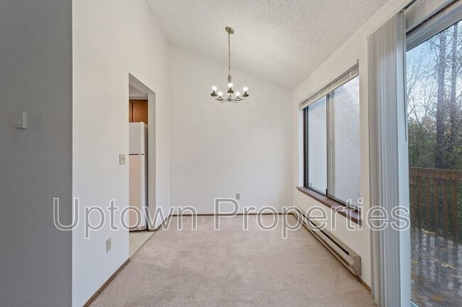 Building Photo - 250 Cervantes Cir