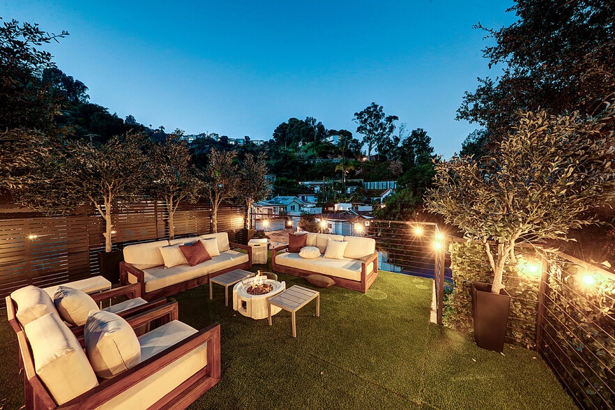 Building Photo - 8326 Ridpath Dr