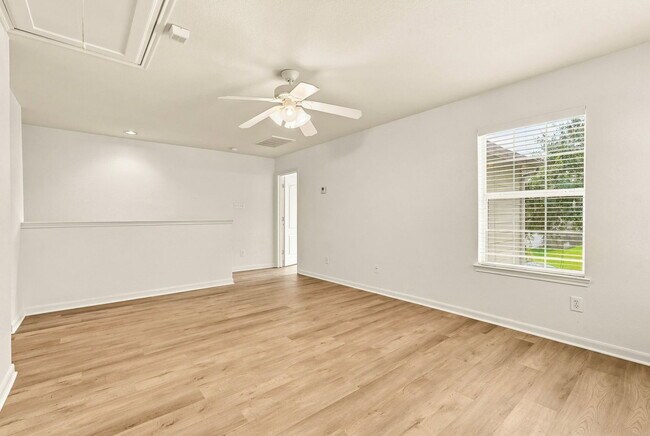 Building Photo - 2703 Skyview Glen Ct