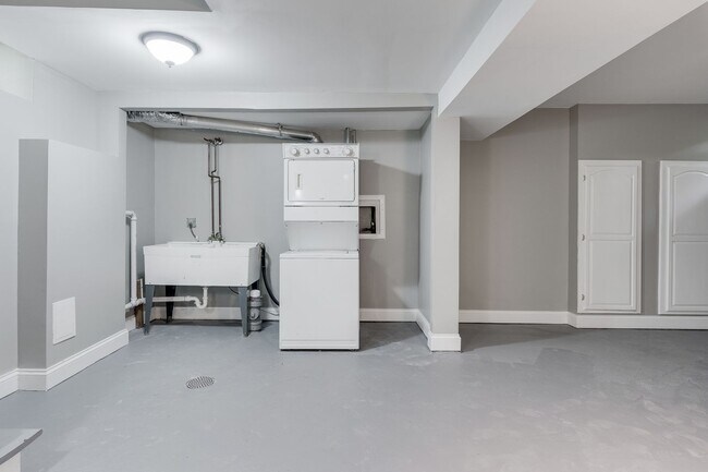 Building Photo - Historic Charm Meets Modern Living in the Heart of Lowry Hill