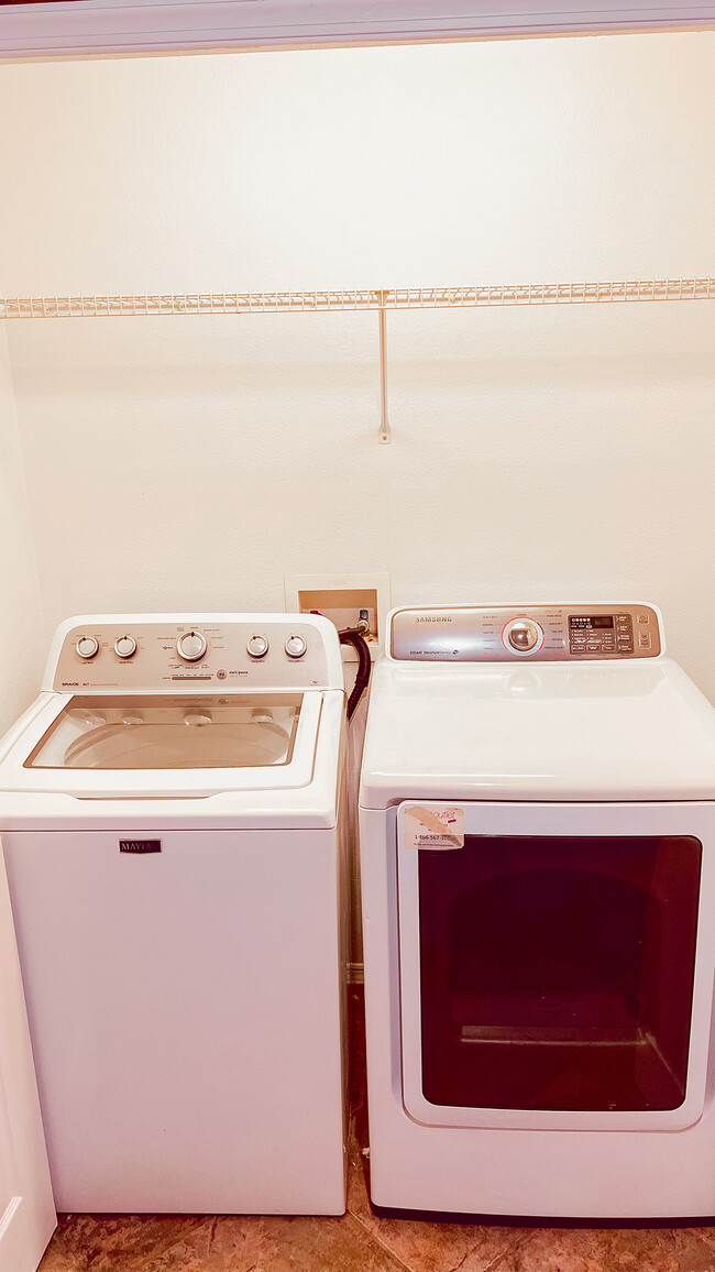 Washer/Dryer - 11276 Pinewood Cove Ln