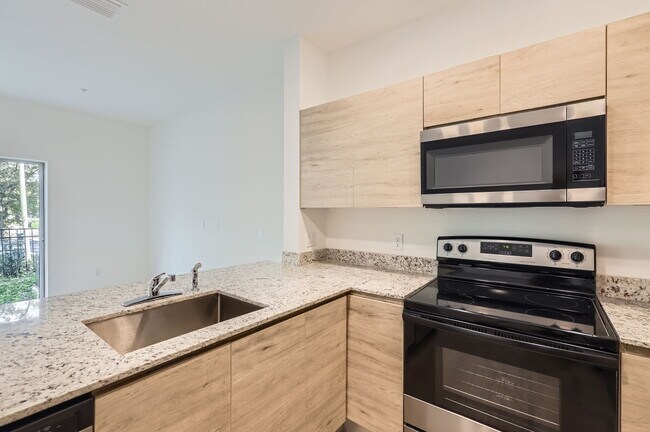 Building Photo - 1213 Southstation Pl