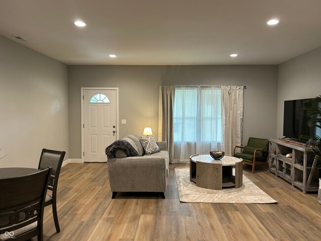 Building Photo - 2805 N Talbott St