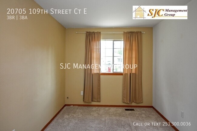 Building Photo - Beautiful 3 bedroom, 2.5 bath, 1800 sq ft ...