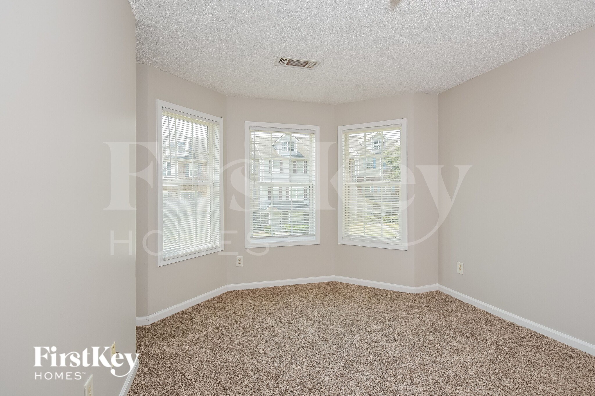 Building Photo - 6368 Olmadison Pl