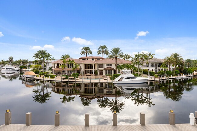 Building Photo - 3211 NE 27th Ave