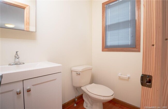 Building Photo - 2 Allspice Ln