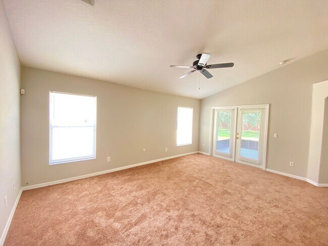 Building Photo - ? Freshly Updated Home Minutes from Disney...