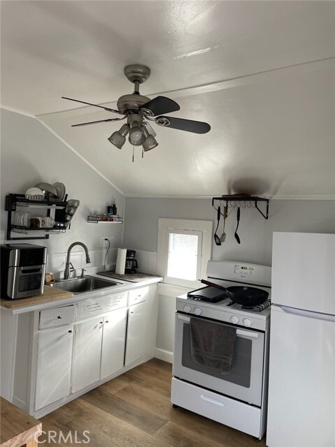 Building Photo - 5844 Newlin Ave