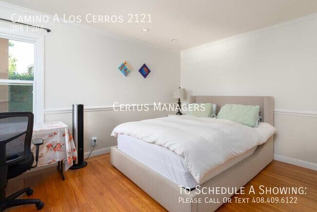 Building Photo - Camino A Los Cerros 2121-