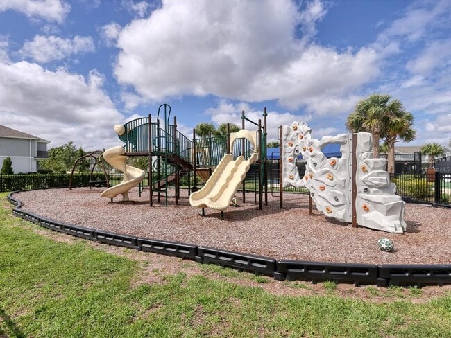 Building Photo - 7724 Saloon Ln