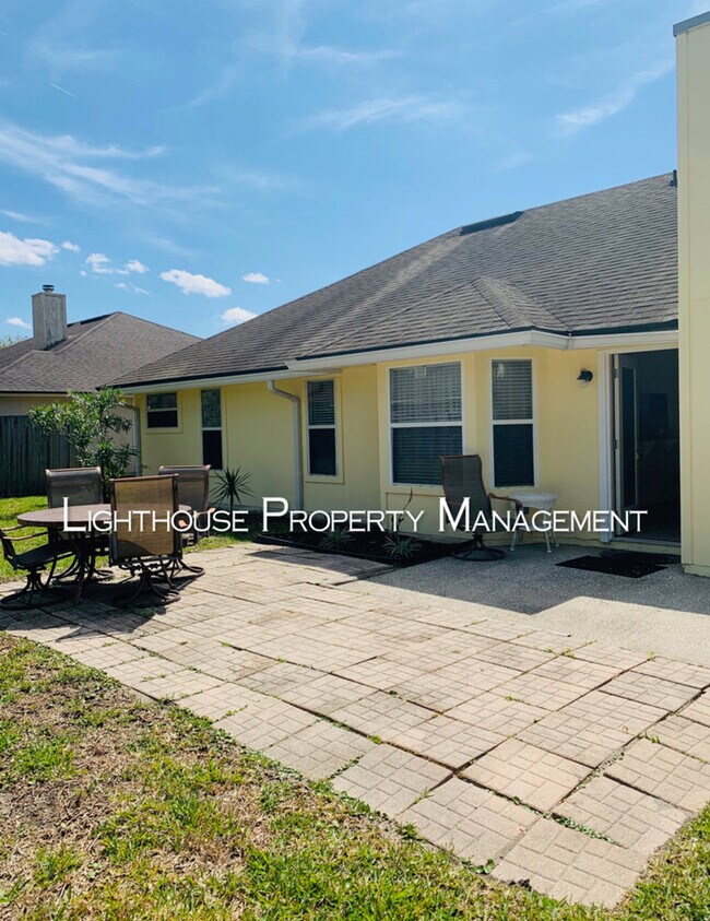 Building Photo - Pristine 3/2 in University Park!  Won't Last Long!