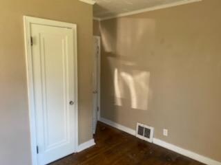 Building Photo - 1528 S Easton Ave