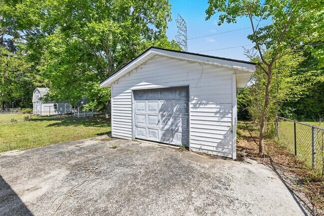 Building Photo - 106 Rahway Rd