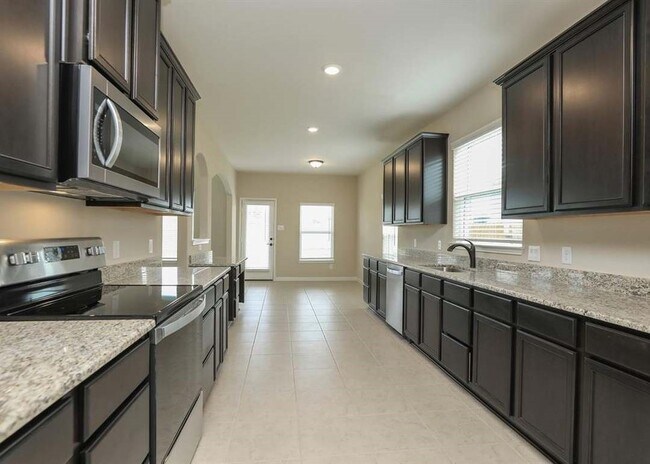 Building Photo - 21202 Sunshine Meadow Dr