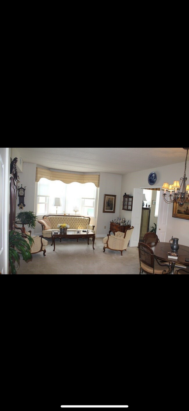 Building Photo - 34 Sumner Ave