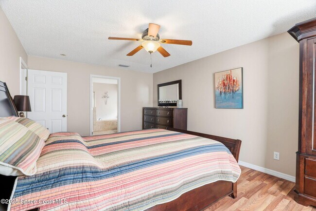 Building Photo - 1015 Homewood Ave