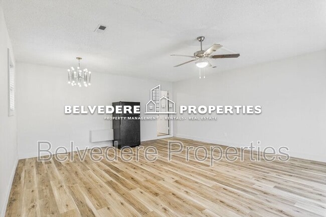 Building Photo - 6 Bellows Ct