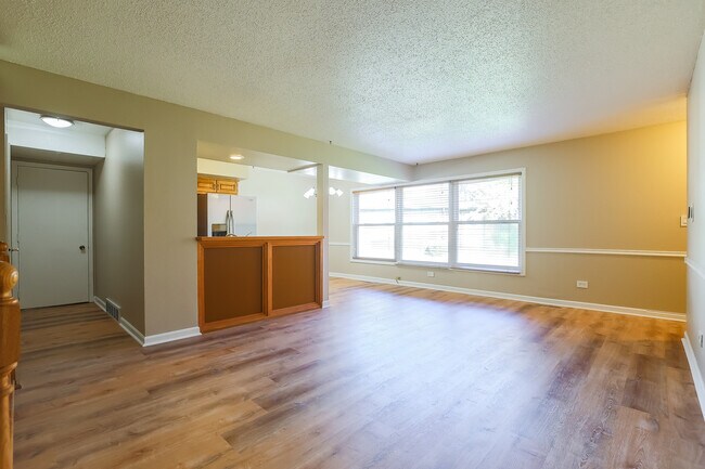 Building Photo - 1428 Inverrary Ln