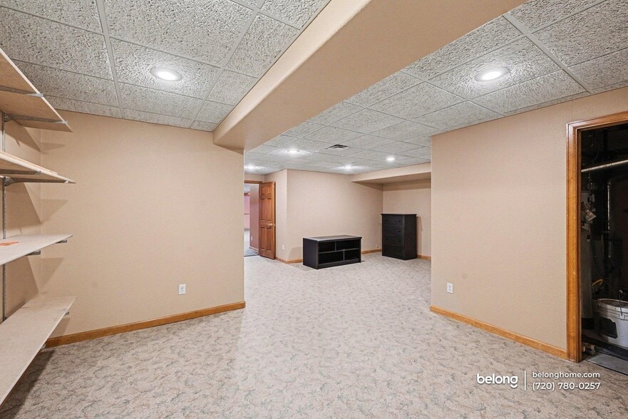 Building Photo - 1050 S Manila Rd