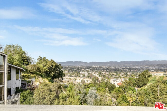 Building Photo - 4110 Vanetta Pl