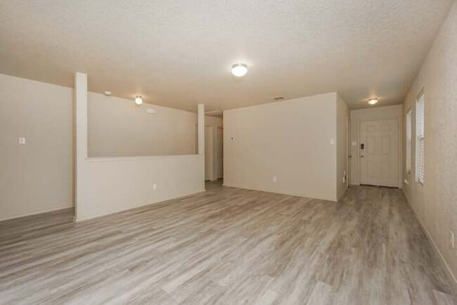 Primary Photo - 5615 Degan Way