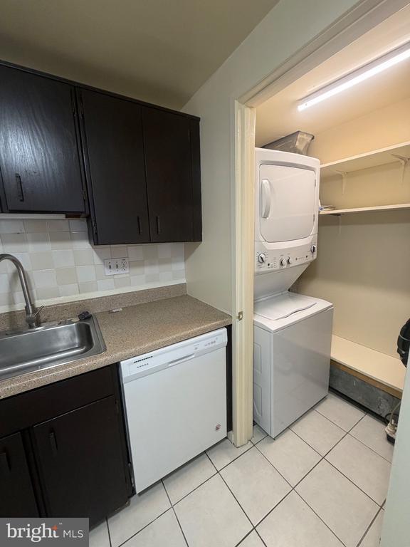 Building Photo - 9709 Docena Dr
