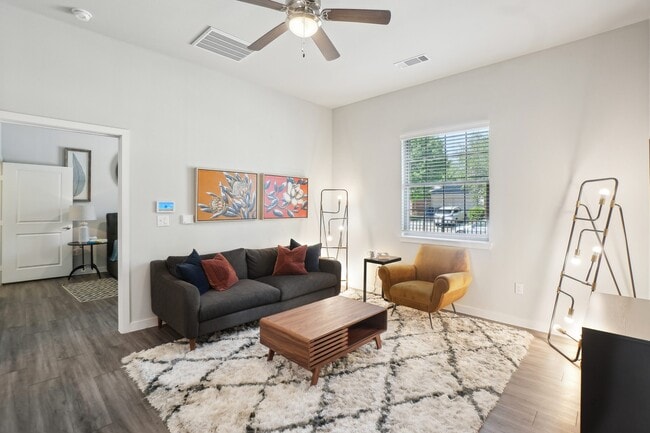 Building Photo - Clark Ridge Canyon