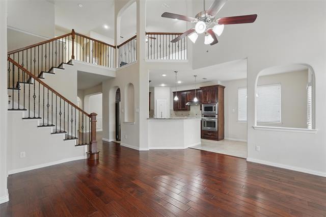 Building Photo - 2392 Ranchview Dr