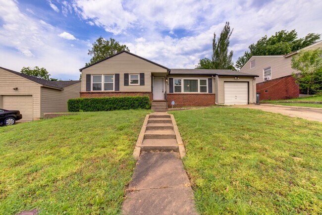 Building Photo - Charming 3 Bedroom 1 Bath near Route 66!