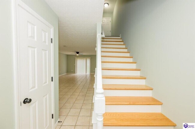 Building Photo - 111 Poplar Cir