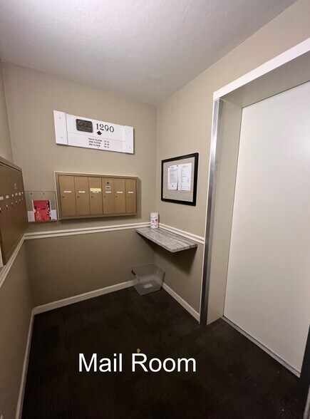 Mail room - 1290 Sharon Park Dr