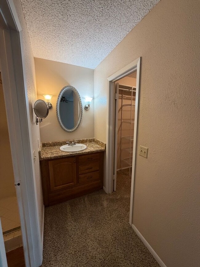 Building Photo - Charming One-Story Ranch on Corner Lot in ...