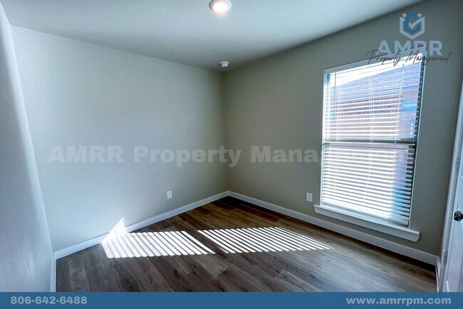Building Photo - 3 Bedroom In Harvest Development In Wolffo...