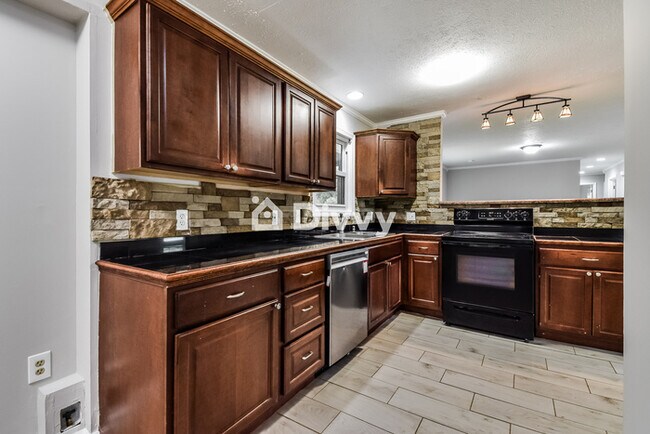 Building Photo - 7248 Banks Mill Rd