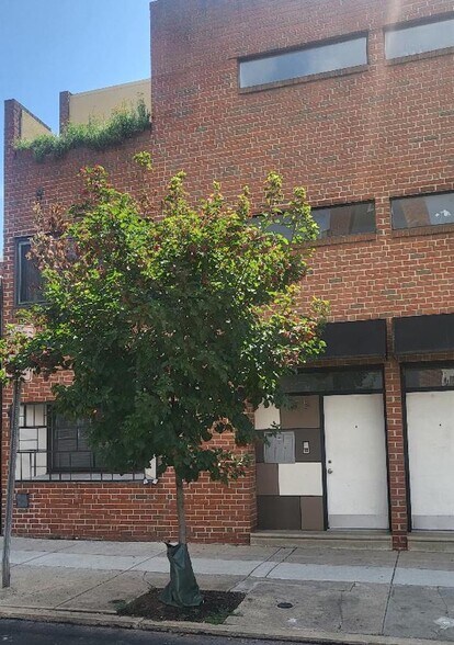 Building Photo - 525 S 13th St