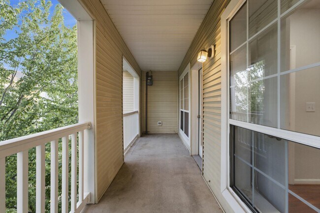 Building Photo - 4551 Strutfield Ln