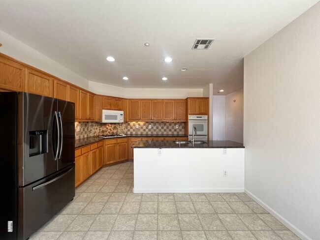 Building Photo - 509 Marla Dr