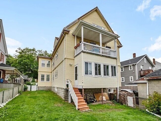 Building Photo - 200 Woodside Ave