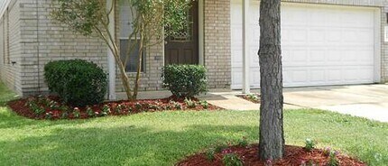 Building Photo - 2414 Gwenfair Dr