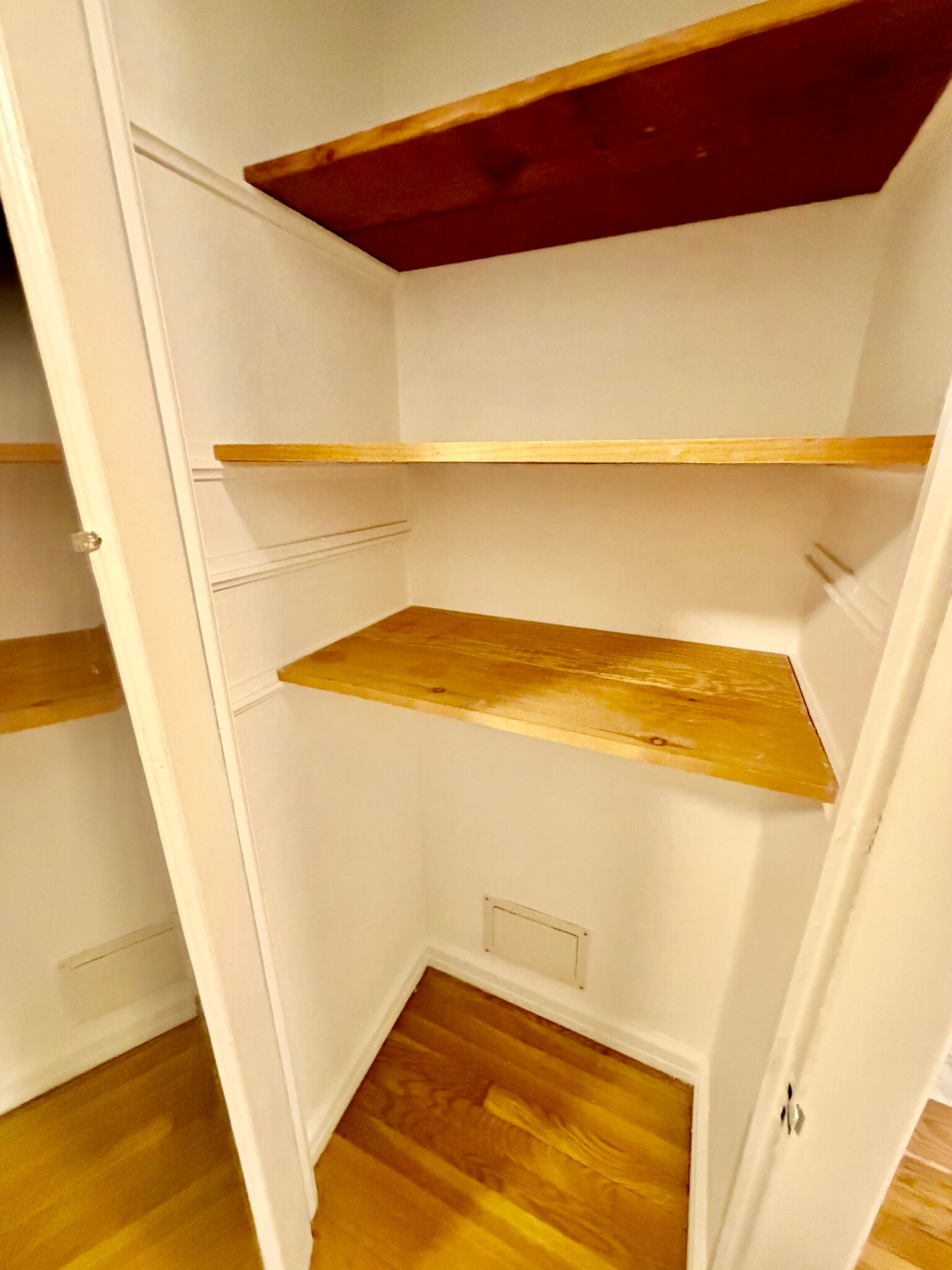 Building Photo - 29 Lee Ct