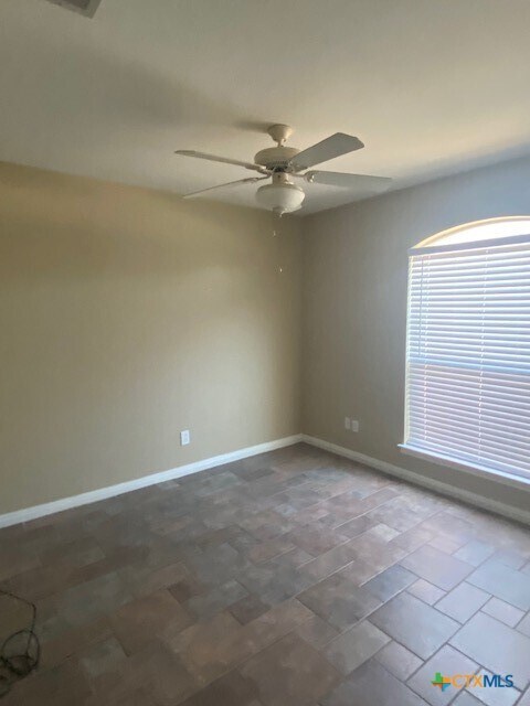 Building Photo - 3024 Green Mountain Dr