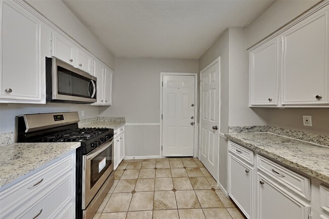 Building Photo - 29307 Atherstone St