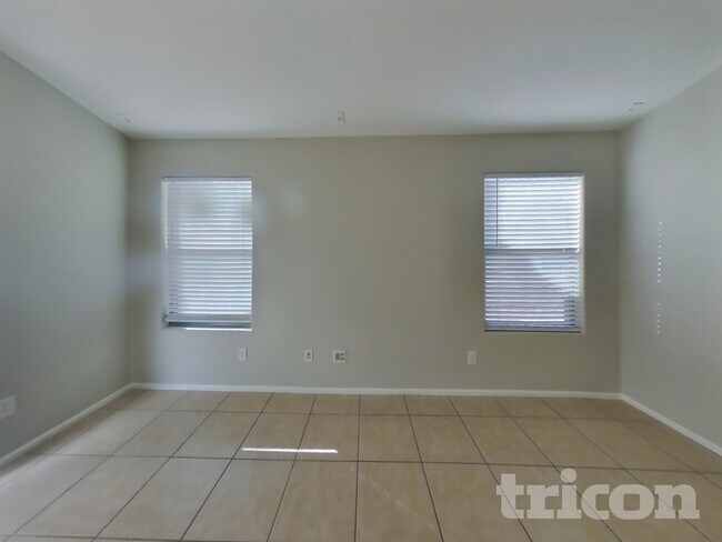 Building Photo - 2111 S 160th Ln