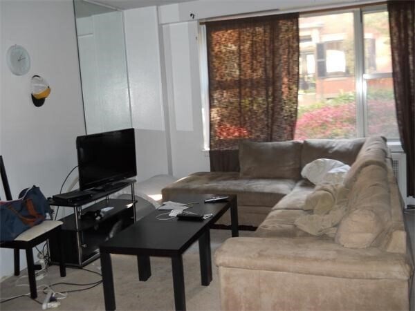 Building Photo - 112 Pinckney St