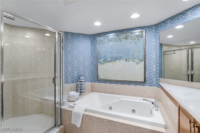 Building Photo - 2728 Tiburon Blvd E