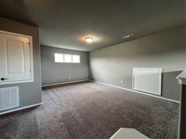 Building Photo - 1306 W Walker Dr