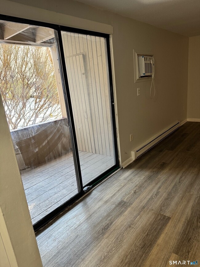 Building Photo - 32 Burgundy Hill Ln